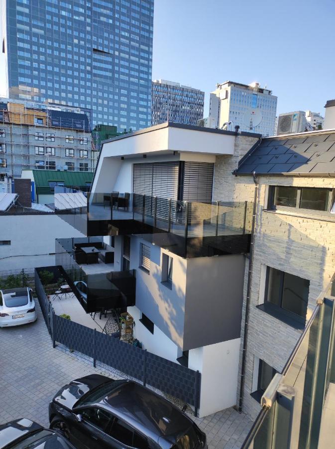 Luxurioeses Penthouse Mit Blick Auf Die Uno-City Und Dem Kaiserwasser. 3Schlafzimmer, 2 Baeder, Privat Lift Ins Apartment Wien Exterior foto