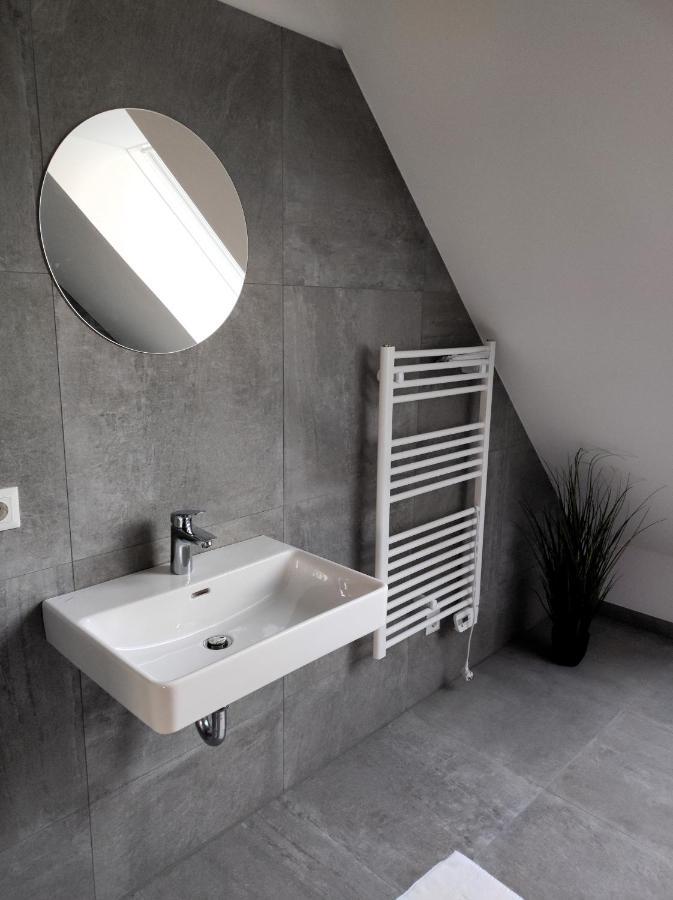 Luxurioeses Penthouse Mit Blick Auf Die Uno-City Und Dem Kaiserwasser. 3Schlafzimmer, 2 Baeder, Privat Lift Ins Apartment Wien Exterior foto