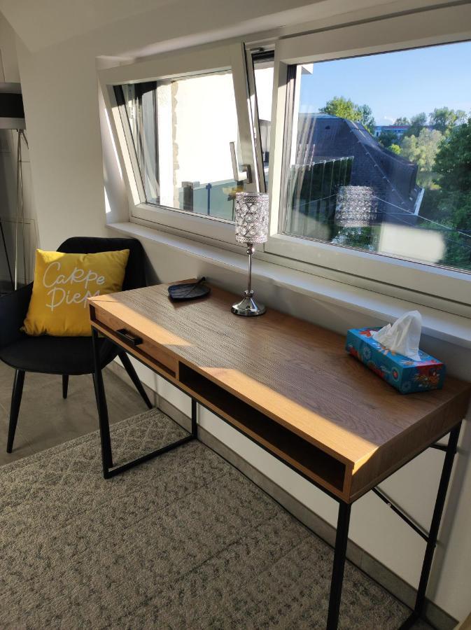 Luxurioeses Penthouse Mit Blick Auf Die Uno-City Und Dem Kaiserwasser. 3Schlafzimmer, 2 Baeder, Privat Lift Ins Apartment Wien Exterior foto
